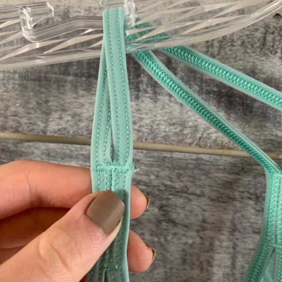 🍋 mint colored lululemon tank - Picture 3 of 4